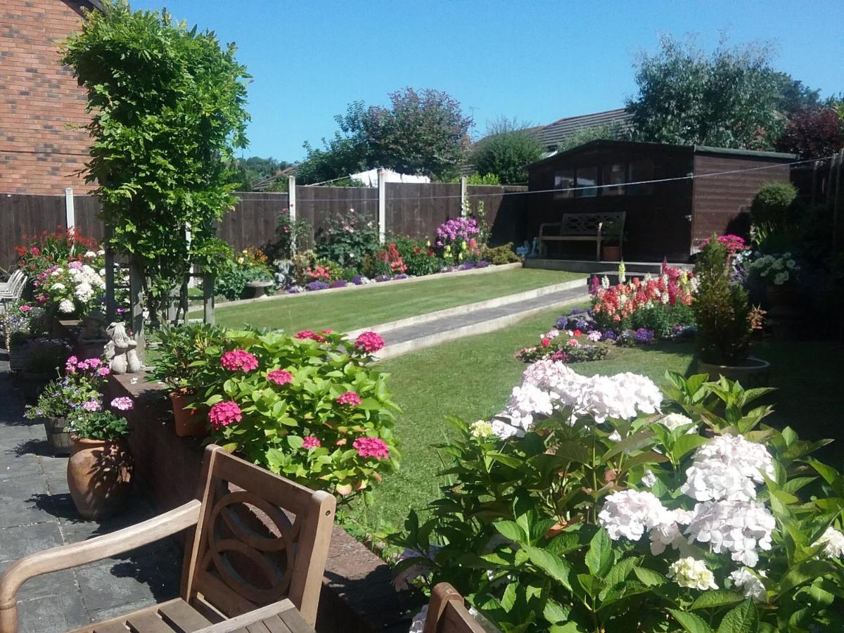 Sterling Bed & Breakfast Llandudno Exterior foto